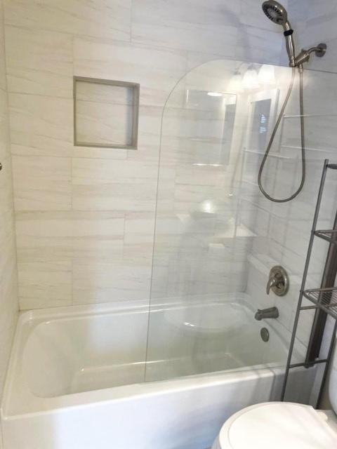 Coastal Townhome In 1 Mile To Beach! Holiday home *