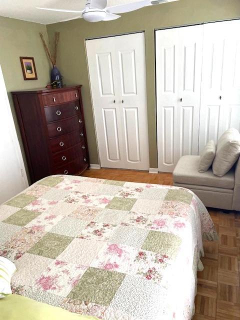 Coastal Townhome In 1 Mile To Beach! *